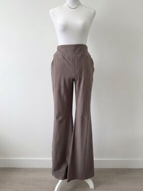 NWT G4Free Taupe BareFeel Bootcut Leggings Work Pant Look Size M 33 Inseam Yoga